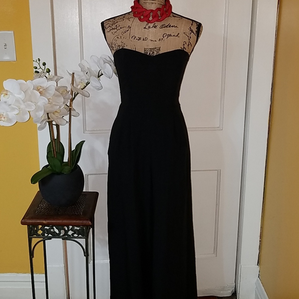 SOLD----🔥Hot Strapless Jumper🔥